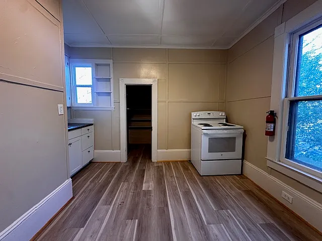 409 N Cedar St #D — Photo 11
