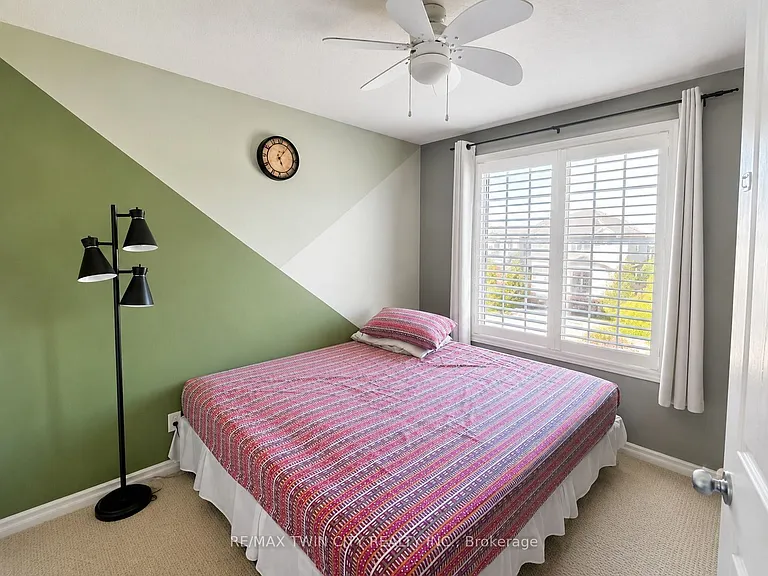 72 Newcastle Dr — Photo 27