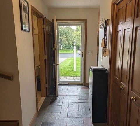 4th image of 26 Cliff Dr #B