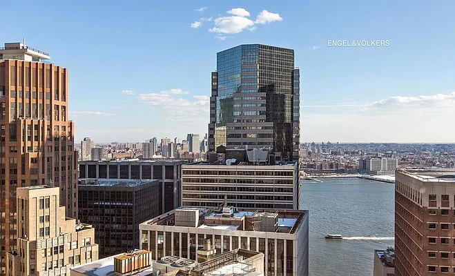 Sold by Engel & Völkers New York City | media 8