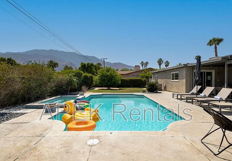 2415 E Finley Rd — Photo 71