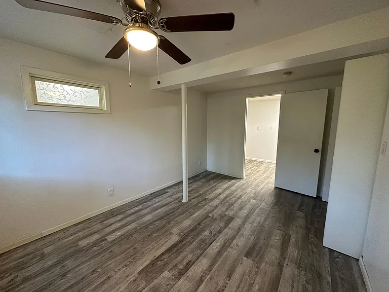 501 Russell Ave N #L — Photo 13