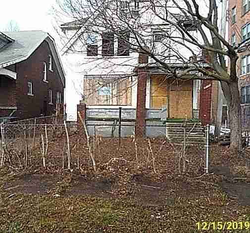 2426 Waverly
