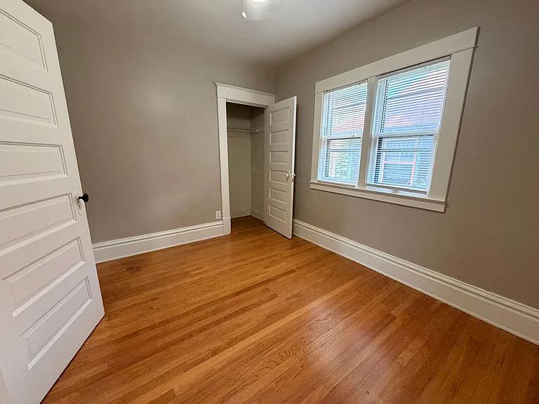 254 Warren Ave SE — Photo 20