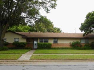 902 Mimosa St, Burkburnett, TX 76354