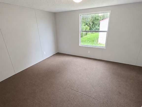 4th image of 1493 Hickory Valley Rd
