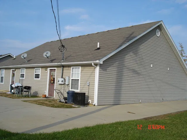2 bed, 1034 sqft, $1,295 — Photo 4