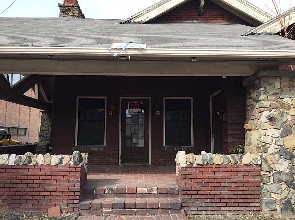 1st image of 207 Court St