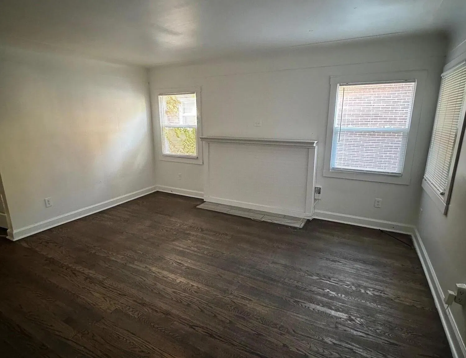 3 bed, 3.0 bath, 1173 sqft, $1,600 — Photo 3