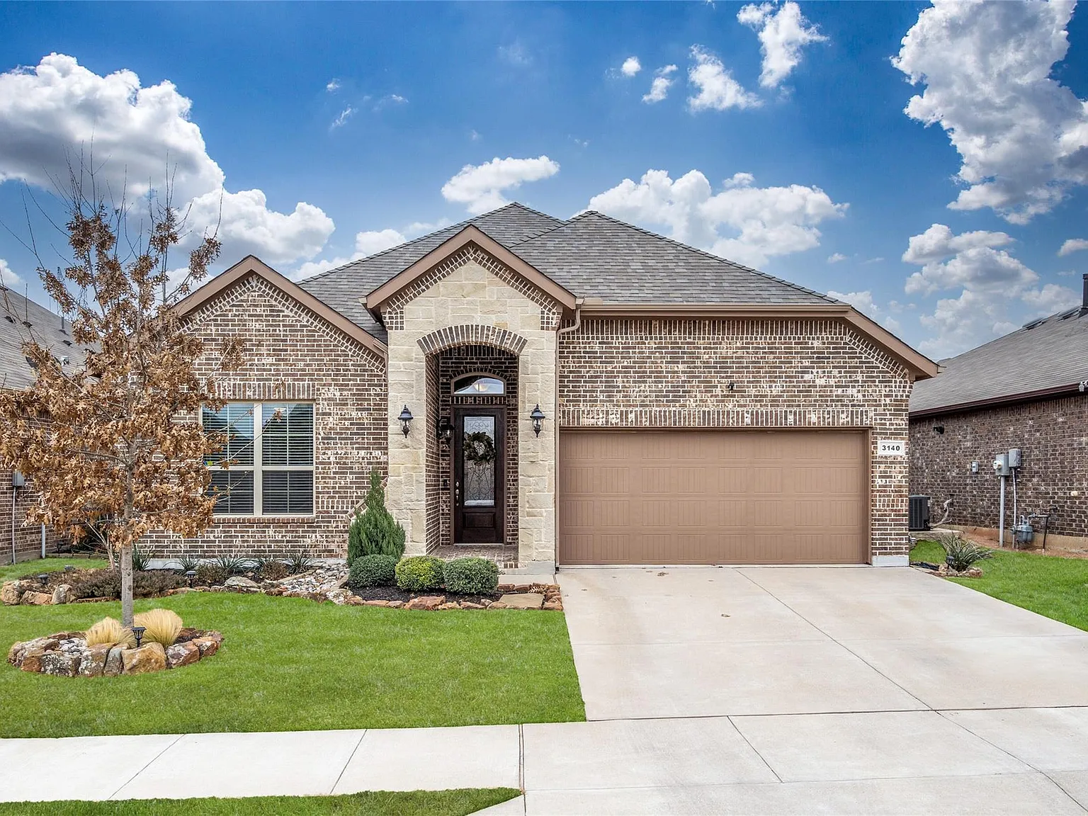 3140 Sangria Ln — Photo 1