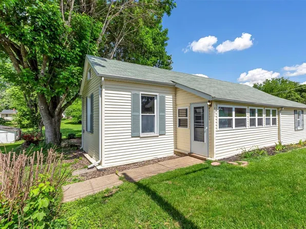601 Fulton St, Washington, MO 63090