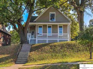 2569 Pierce St, Omaha, NE 68105