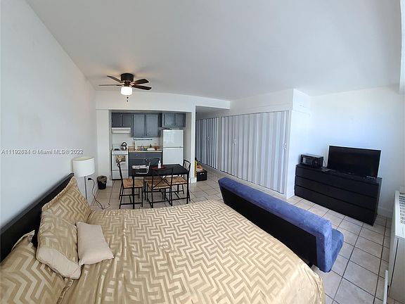5th image of 1250 West Ave APT 4O