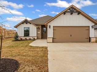 729 Jameson St, Springtown, TX 76082