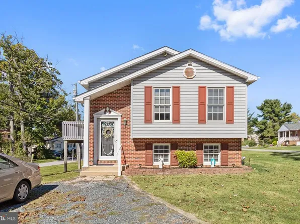 2223 Park Dr, Essex, MD 21221