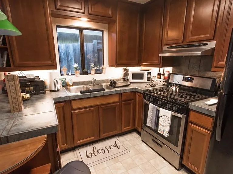 17569 Orchard Ave — Photo 2