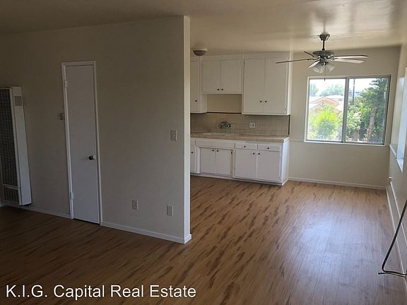 3rd image of 12707 Vanowen St APT 04