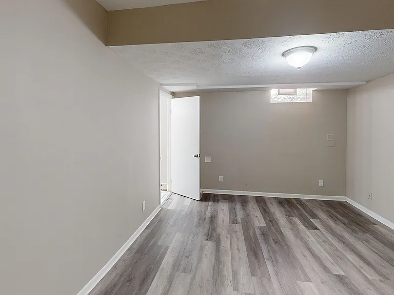Large Bedrooms