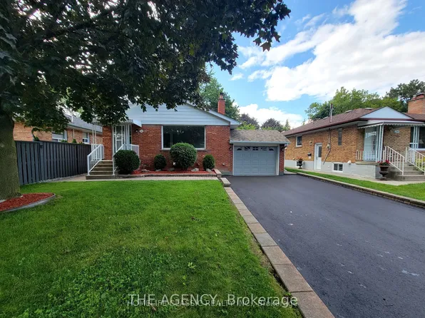26 Beaverbrook Ave, Toronto, ON M9B 2M9