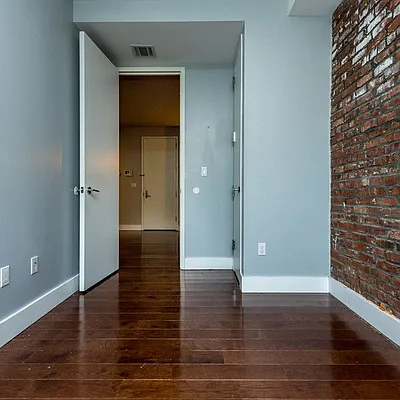 Rented by Nooklyn NYC LLC | media 48