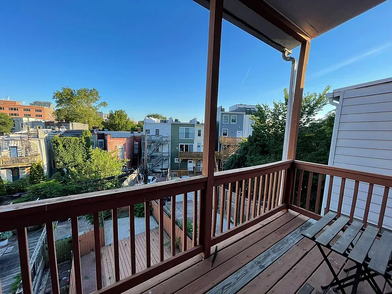 25 Q St NE — Photo 10
