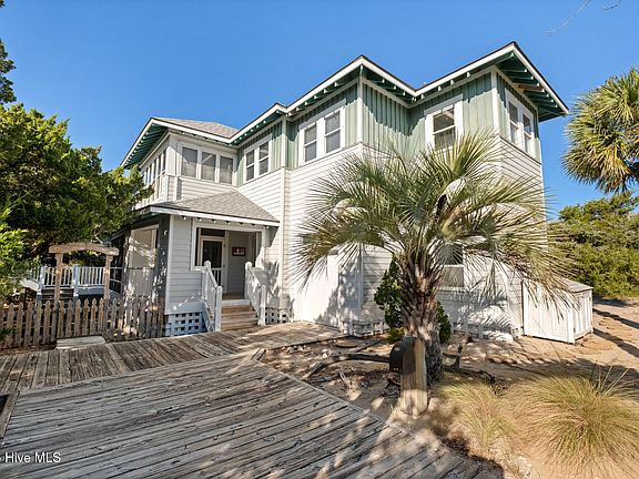 4th image of 3 Sea Lavender Court