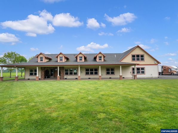19601 Boones Ferry Rd NE, Hubbard, OR 97032