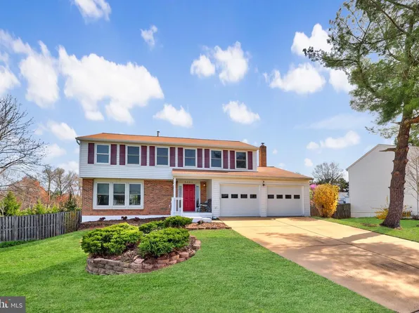 5483 Braddock Ridge Dr, Centreville, VA 20120