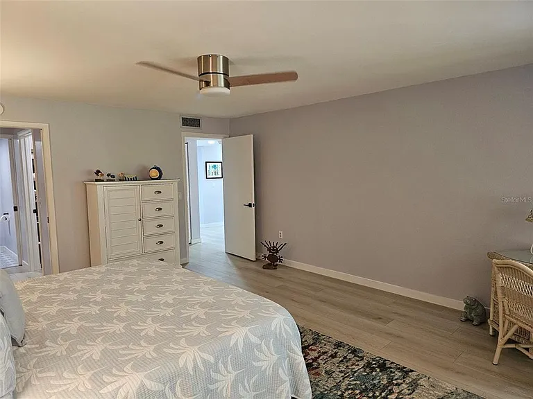 153 Wild Palm Dr #1610 — Photo 20