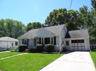 1255 Langlade Ave, Green Bay, WI 54304