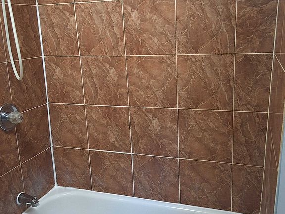 5th image of 73 Garfield Ave #3