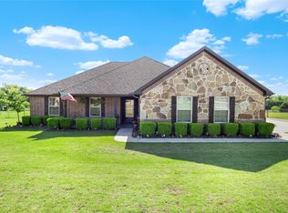 998 Lester Burt Rd, Farmersville, TX 75442