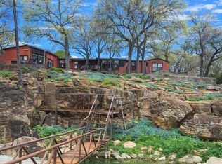 302 Kennon Cir, Palo Pinto, TX 76484