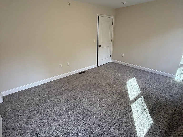 23 Clancy Dr — Photo 18