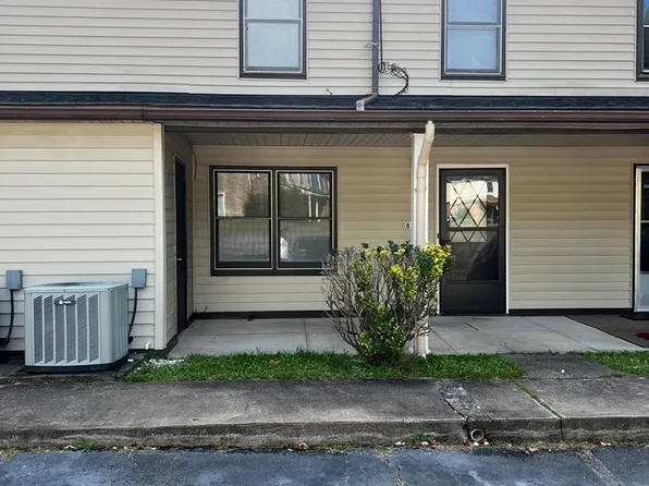 829 Springfield Rd, Danville, VA 24540