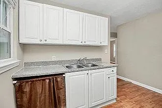 2401 Celia Ave #1 — Photo 9