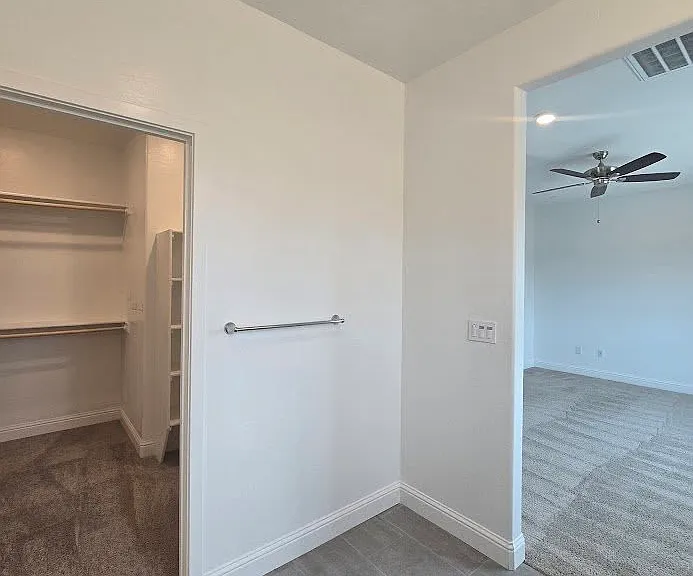 2320 S Claremont Ave — Photo 42