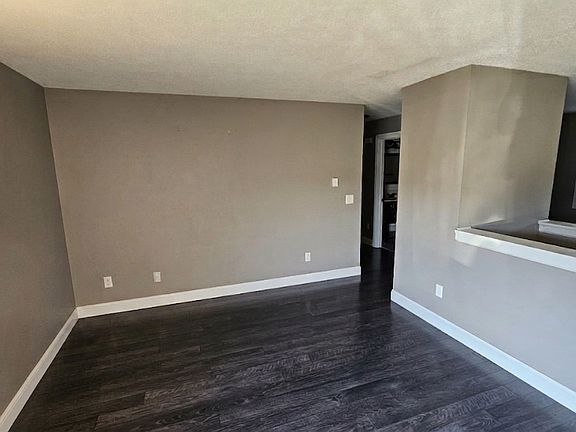 3rd image of 3302 29th Ct S