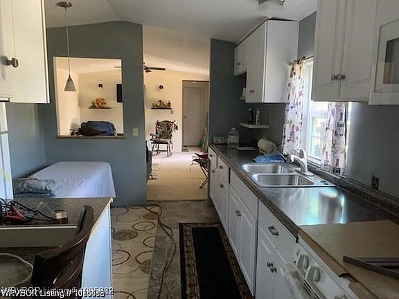 4th image of 26240 Daily Creek Rd