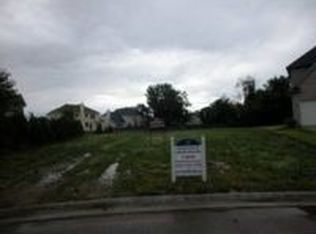 2600 Mapleside Ln, Aurora, IL 60502