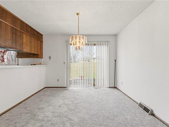 4th image of 11618 Manchester Ave
