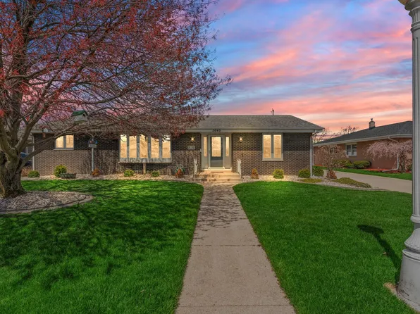 3645 Manor Dr, Highland, IN 46322
