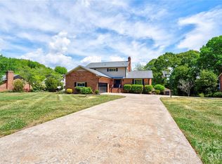 176 Knollwood Dr, Forest City, NC 28043