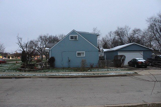 2nd image of 417 Dayton Ave