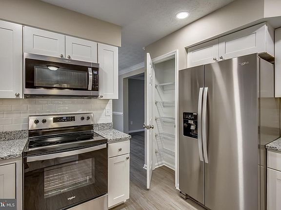 5th image of 8221 Elkwood Ct