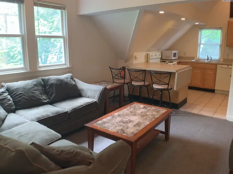 123 Highland Pl #3 — Photo 4