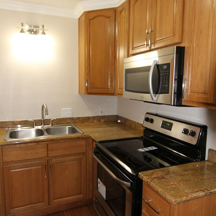 1st image of 2769 Agate Dr #4