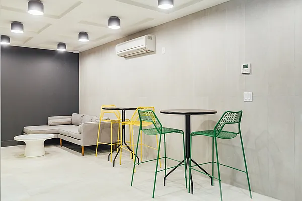 Rented by Nooklyn NYC LLC | media 64