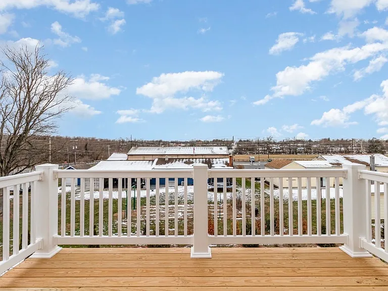 9 Meredith Way — Photo 16