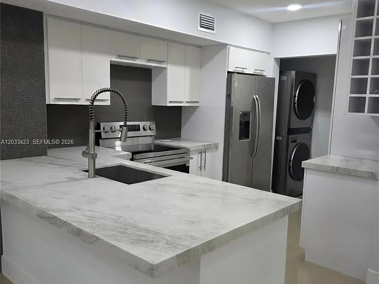 2600 S University Dr #229 — Photo 1